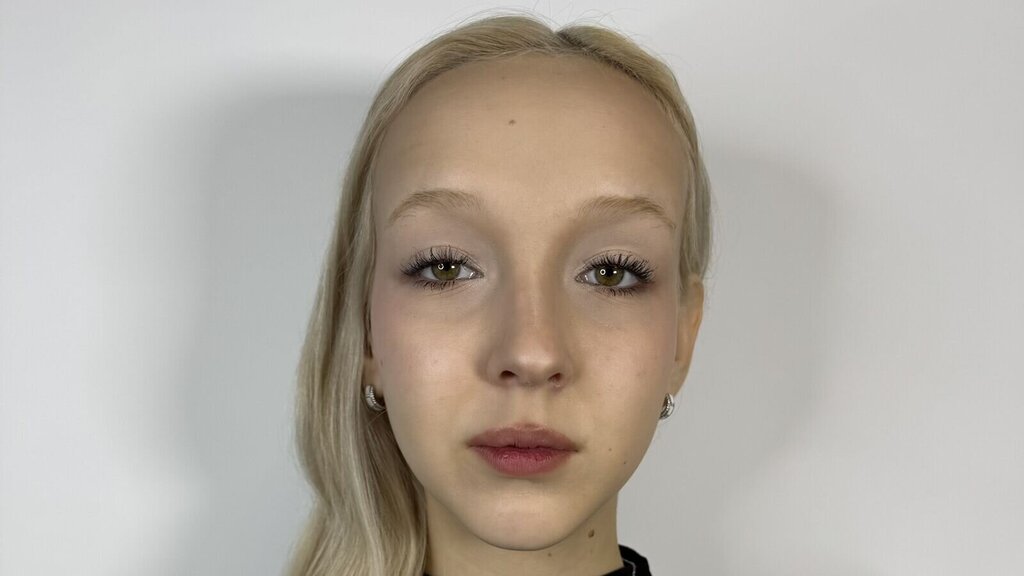 LindsyLeray