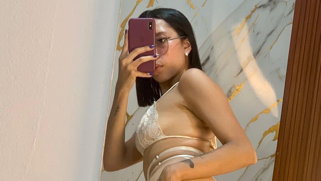 VioletaMonrooe
