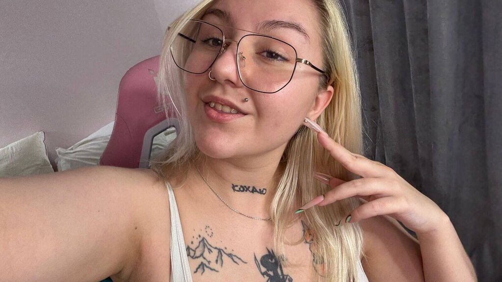 DebbieTay